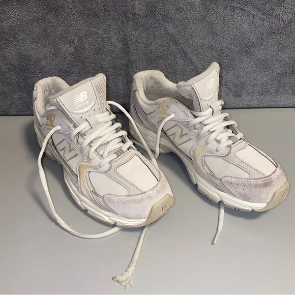 New Balance 530 Sneakers Men’s Size 5.5 White Gray - Picture 3 of 13